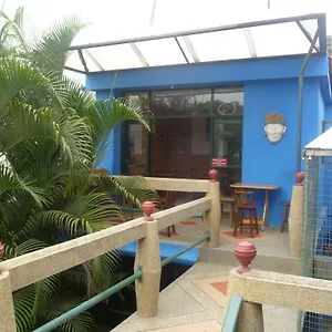 Dreamkapture Close To The Airport And Bus Terminal Hostel
